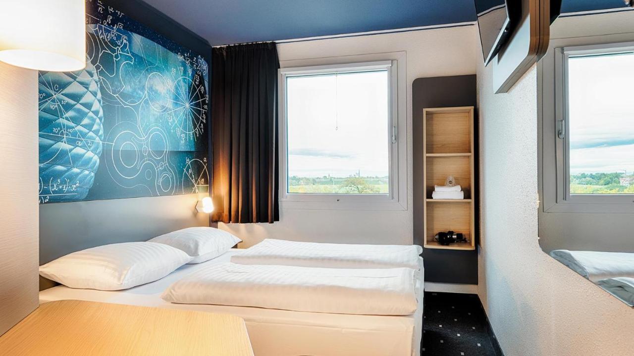 B&B Hotel Muenchen-Garching Garching bei München Eksteriør billede