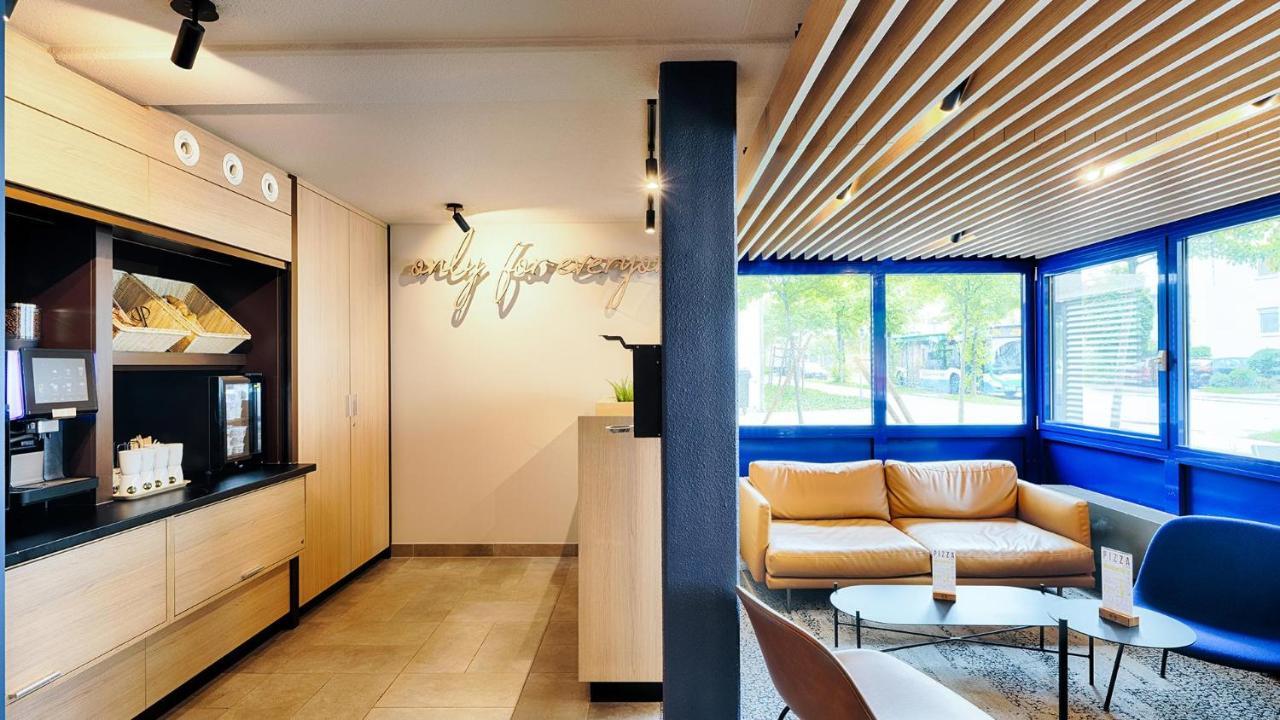 B&B Hotel Muenchen-Garching Garching bei München Eksteriør billede